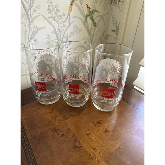 Holly Hobbie Christmas Coca Cola Glasses 3 Limited Edition Vintage Tumblers 1978 - Picture 3 of 6
